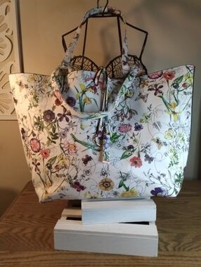 Floral Print White Tote Bag - Elegant Women’s Handbag